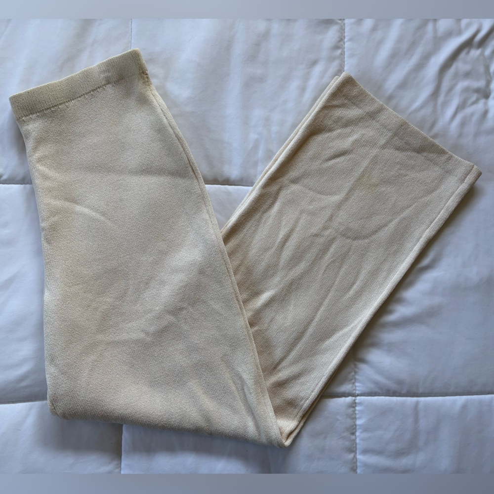 St. John Collection Cream Wide-Leg Santana Knit Pants - Picture 2 of 13